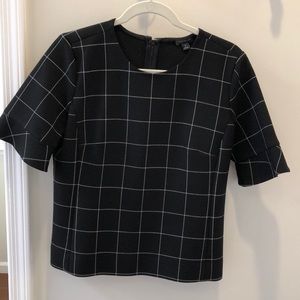 Ann Taylor window pane top size medium
